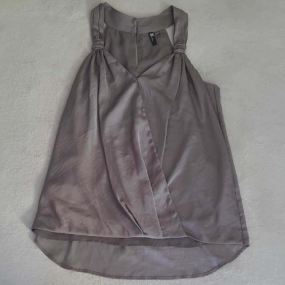 KUT From The Kloth Taupe Chiffon Hi Low Sleeveless Blouse L Classic Chic Romance